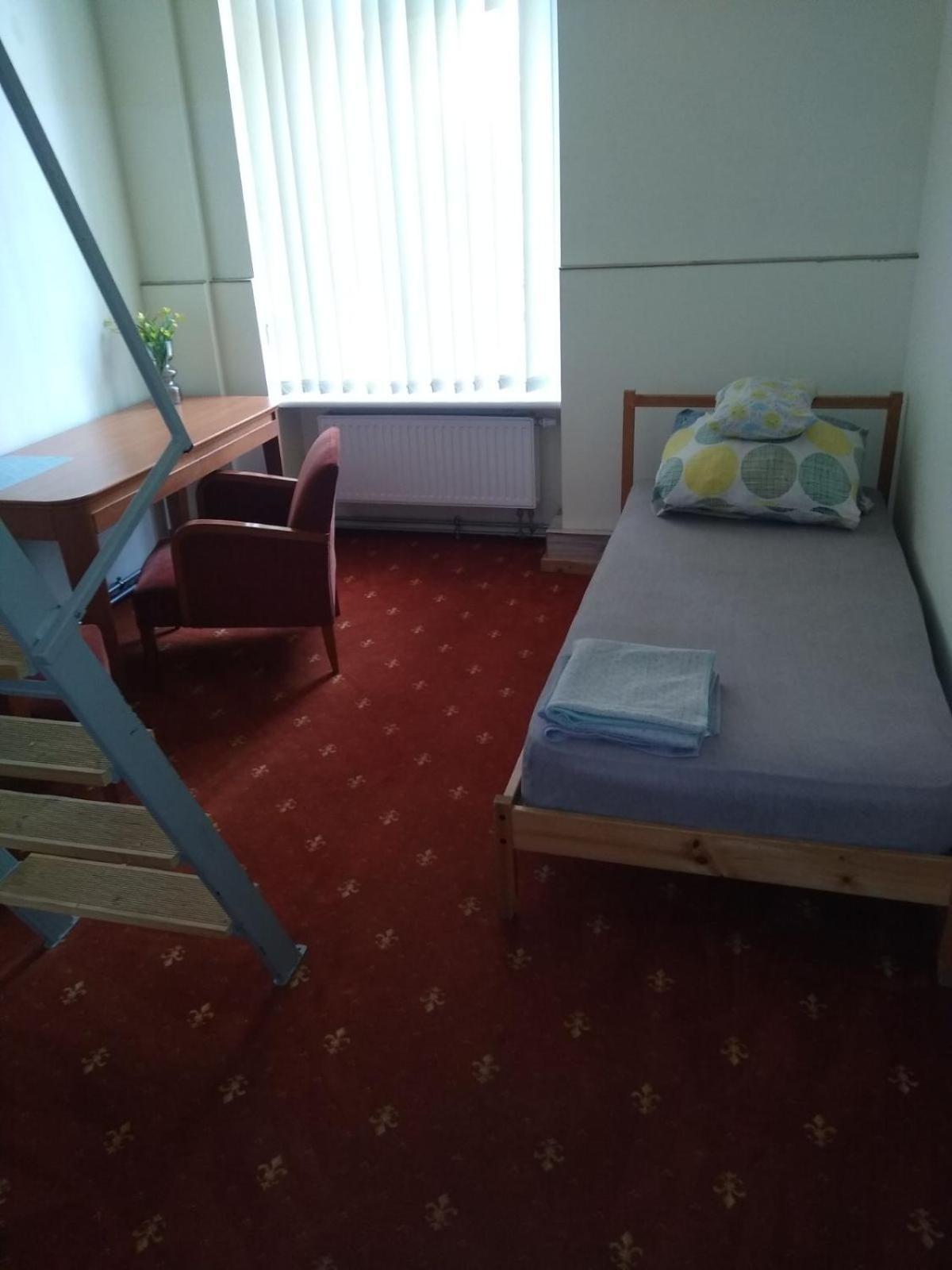 Hostel Kwadrans Ґлівіце Екстер'єр фото