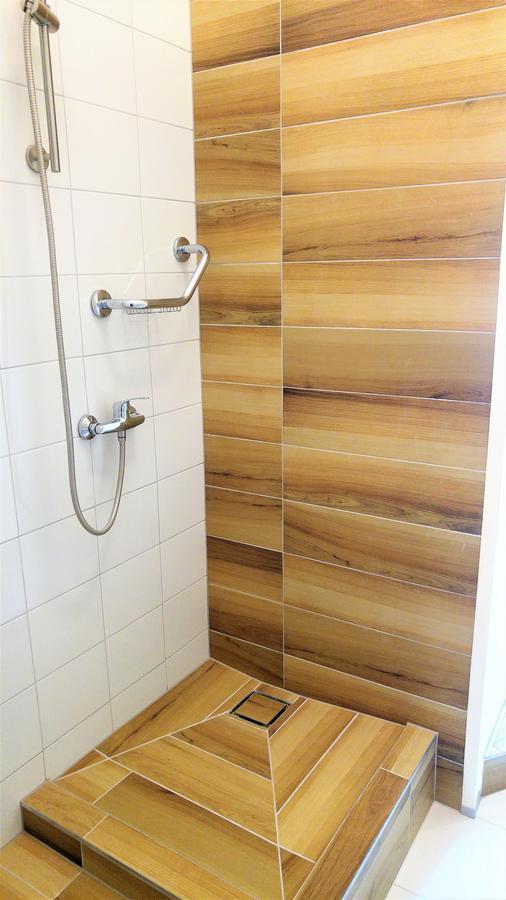 Hostel Kwadrans Ґлівіце Екстер'єр фото