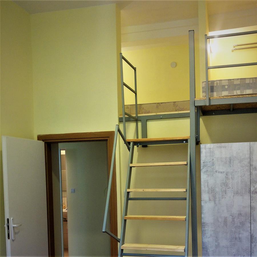 Hostel Kwadrans Ґлівіце Екстер'єр фото